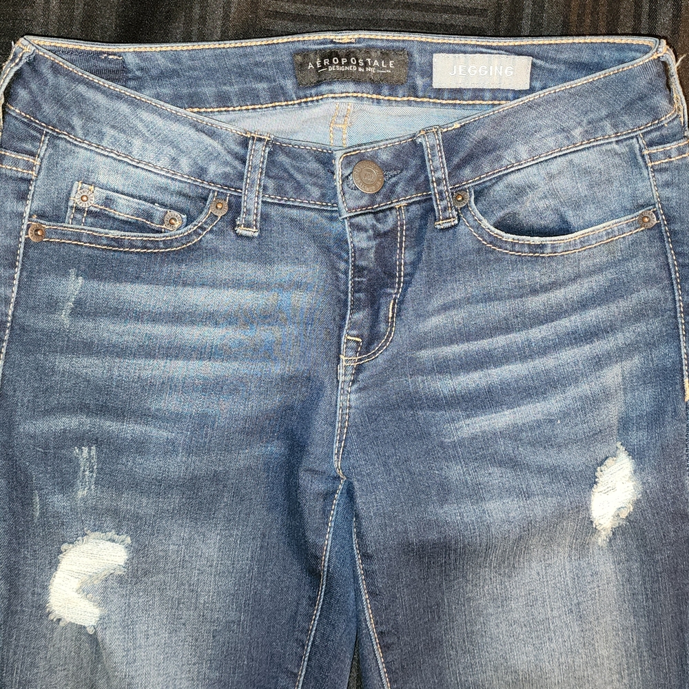 Aeropostale Women's Distressed Blue Jeggings